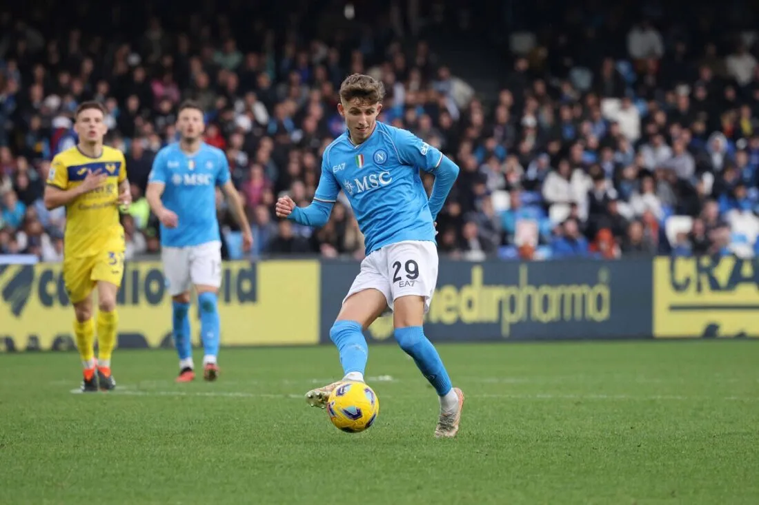 Jesper Lindstrom dính chấn thương tại Everton